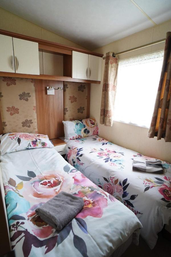 Manor Park Hunstanton Pets Go Free Linen Includedヴィラ エクステリア 写真