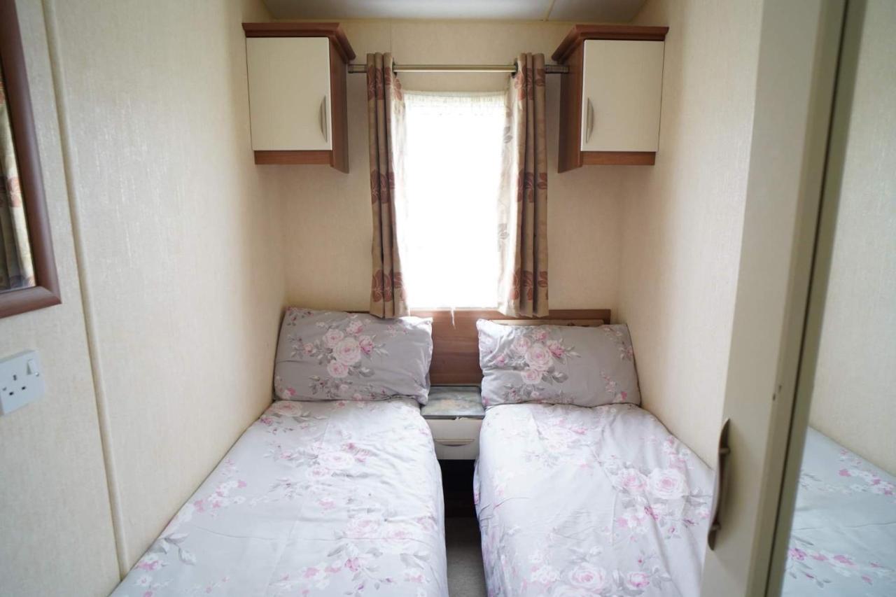 Manor Park Hunstanton Pets Go Free Linen Includedヴィラ エクステリア 写真
